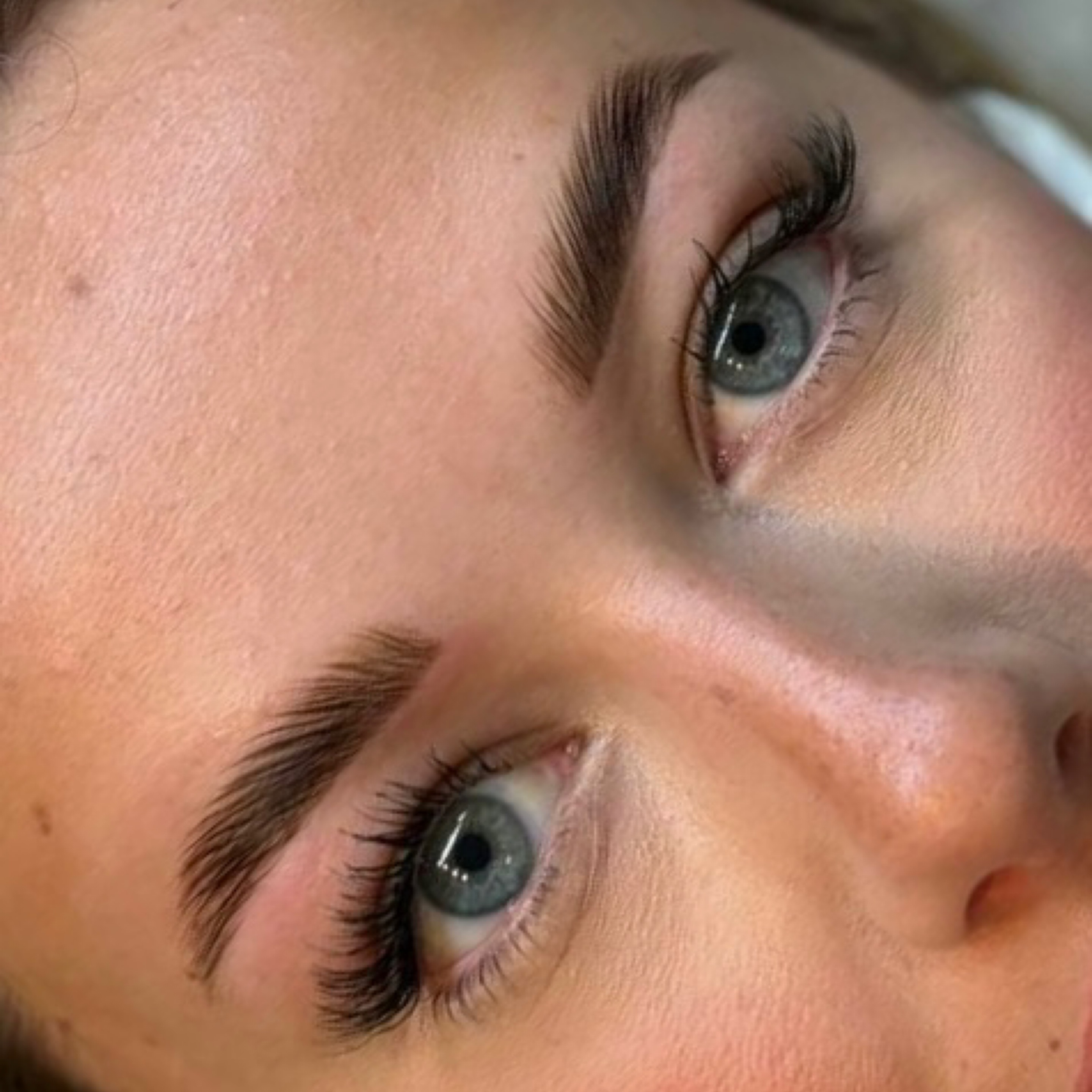 Service: BROWS – Lamination
